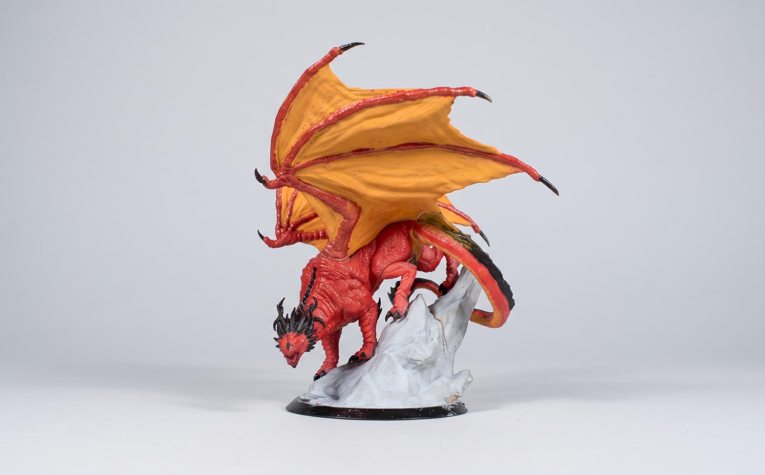 Escultura Escultural de Dragão em Partes Impressa em Resina